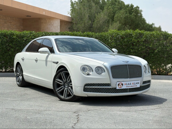 بنتلي  جي تي سي  2016  اوتوماتيك  63,000 كم  12 سلندر  دفع كلي مستمر  سيدان  أبيض