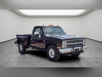 شفروليه  454  1982  اوتوماتيك  10,000 كم  8 سلندر  دفع خلفي  بيكب  بني ميكاديميا