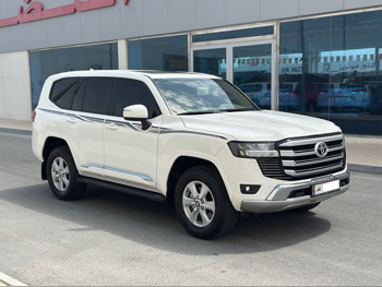 Toyota  Land Cruiser  GXR Twin Turbo  2022  Automatic  95,000 Km  6 Cylinder  Four Wheel Drive (4WD)  SUV  White  With Warranty