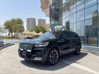 Lincoln  Aviator  2022  Automatic  68,000 Km  6 Cylinder  Four Wheel Drive (4WD)  SUV  Black  With Warranty