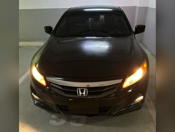 Honda  Accord  Coupe  2012  Automatic  212,000 Km  6 Cylinder  Four Wheel Drive (4WD)  Coupe / Sport  Black