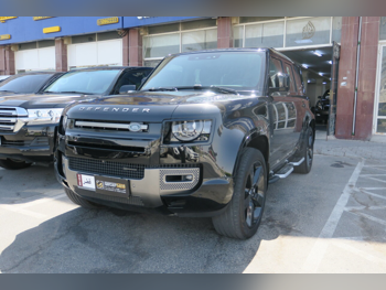 لاند روفر  ديفيندر  110 اكس داينمك  2023  اوتوماتيك  30,000 كم  6 سلندر  دفع رباعي  اس يو في  أسود  تحت الضمان