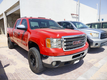 GMC  Sierra  2500 HD  2012  Automatic  277,000 Km  8 Cylinder  Four Wheel Drive (4WD)  Pick Up  Red