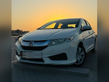 Honda  City  2014  Automatic  218,500 Km  4 Cylinder  Sedan  White