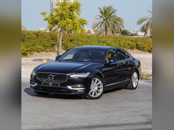 Volvo  S  90  2019  Automatic  45,000 Km  4 Cylinder  All Wheel Drive (AWD)  Sedan  Black  With Warranty
