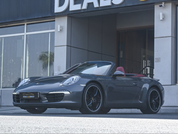 Porsche  911  Carrera  2013  Automatic  96,000 Km  6 Cylinder  Rear Wheel Drive (RWD)  Coupe / Sport  Gray