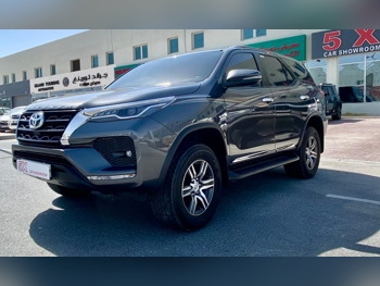 Toyota  Fortuner  2024  Automatic  48,000 Km  4 Cylinder  Four Wheel Drive (4WD)  SUV  Gray  With Warranty