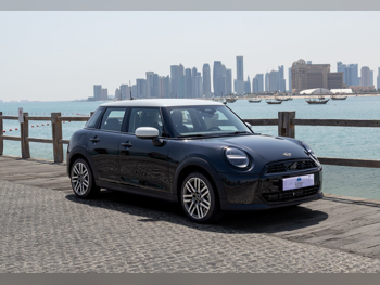 ميني  كوبر  3 سلندر  هاتش باك  أسود  2025