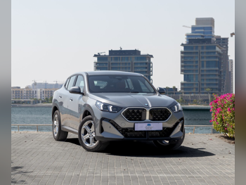 بي ام دبليو  اكس 2  4 سلندر  إس يو في 2 في 4  رمادي  2026