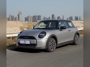 ميني  كوبر  3 سلندر  هاتش باك  رمادي  2025