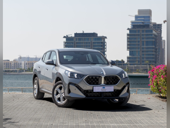 بي ام دبليو  اكس 2  3 سلندر  إس يو في 2 في 4  رمادي  2026