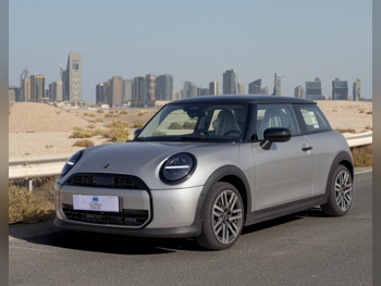 ميني  كوبر  3 سلندر  هاتش باك  رمادي  2025