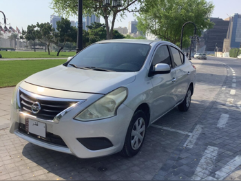 Nissan  Sunny  2020  Automatic  256,000 Km  4 Cylinder  Front Wheel Drive (FWD)  Sedan  Silver