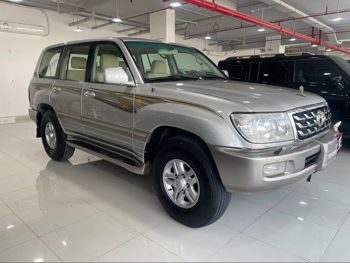 Toyota  Land Cruiser  VXR  2007  Automatic  400,000 Km  8 Cylinder  Four Wheel Drive (4WD)  SUV  Gold