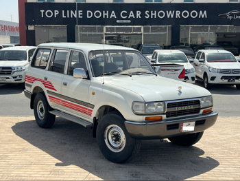 تويوتا  لاند كروزر  في اكس  1991  عادي  300,000 كم  6 سلندر  دفع رباعي  اس يو في  أبيض