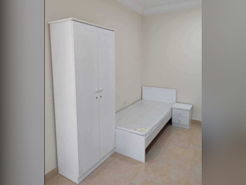 أطقم غرف نوم - طقم مكون من 3 قطع  - أبيض