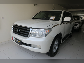 Toyota  Land Cruiser  GX  2011  Automatic  352,000 Km  6 Cylinder  Four Wheel Drive (4WD)  SUV  White