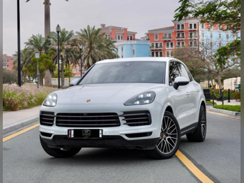 Porsche  Cayenne  2020  Automatic  49,000 Km  6 Cylinder  Four Wheel Drive (4WD)  SUV  White  With Warranty