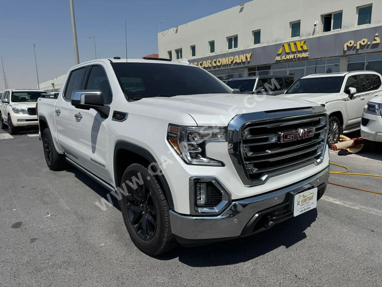 GMC  Sierra  SLT  2020  Automatic  61,000 Km  8 Cylinder  Four Wheel Drive (4WD)  Pick Up  White