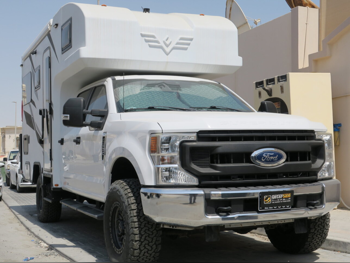 كرفان - 2020  - أبيض  -صنع في قطر  - 30,000 كم