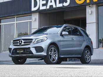 مرسيدس - بنز  جي ال اي  400  2016  اوتوماتيك  190,000 كم  6 سلندر  دفع رباعي  اس يو في  رمادي