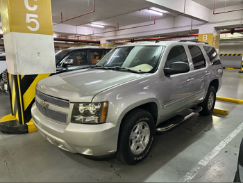 Chevrolet  Tahoe  LS  2009  Automatic  75,000 Km  8 Cylinder  All Wheel Drive (AWD)  SUV  Silver