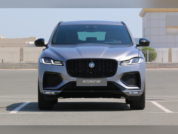 جاكوار  اف - بايس ار - داينميك  8 سلندر  فخمة  فضي  2026