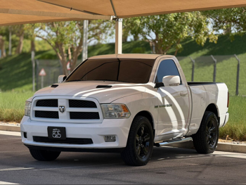 دودج  رام  1500  2012  اوتوماتيك  173,000 كم  8 سلندر  دفع رباعي  بيكب  أبيض