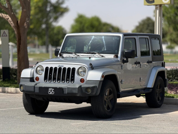جييب  رانجلار  صحارى  2009  اوتوماتيك  210,000 كم  6 سلندر  دفع رباعي  اس يو في  فضي