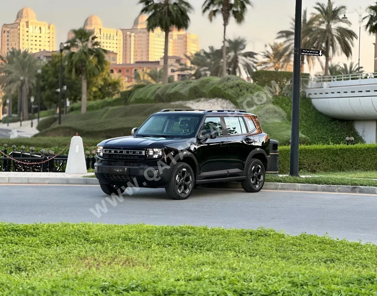 جيتور  تي 1  2026  اوتوماتيك  0 كم  4 سلندر  دفع رباعي  اس يو في  أسود  تحت الضمان