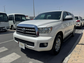 تويوتا  سكويا  اس ار 5  2016  اوتوماتيك  265,000 كم  8 سلندر  دفع رباعي  اس يو في  أبيض