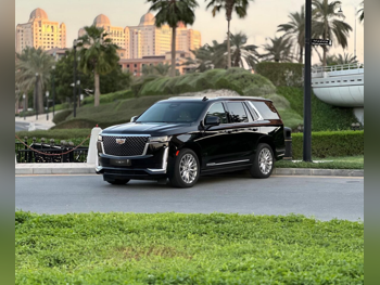 كاديلاك  اسكيليد  600  2023  اوتوماتيك  16,000 كم  8 سلندر  دفع رباعي  اس يو في  أسود  تحت الضمان