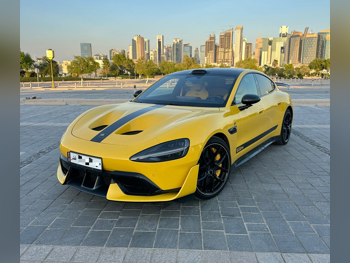 شاومي  اس يو 7  الترا  2025  اوتوماتيك  0 كم  0 سلندر  دفع خلفي  سيدان  أصفر