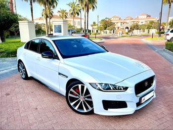Jaguar  XE  S  2016  Automatic  99,000 Km  6 Cylinder  Rear Wheel Drive (RWD)  Sedan  White