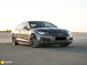 Audi  S  5  2017  Automatic  102,000 Km  6 Cylinder  Rear Wheel Drive (RWD)  Sedan  Gray