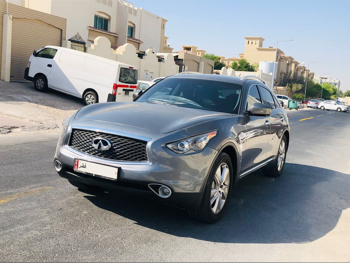 Infiniti  QX  70  2019  Automatic  89,000 Km  6 Cylinder  Four Wheel Drive (4WD)  SUV  Gray