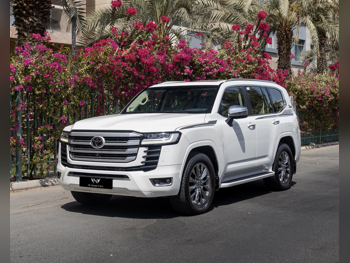 Toyota  Land Cruiser  VXR Twin Turbo  2022  Automatic  78,000 Km  6 Cylinder  Four Wheel Drive (4WD)  SUV  White  With Warranty