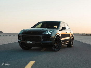 بورش  كيان  اس  2019  اوتوماتيك  97,000 كم  6 سلندر  دفع كلي مستمر  اس يو في  أسود