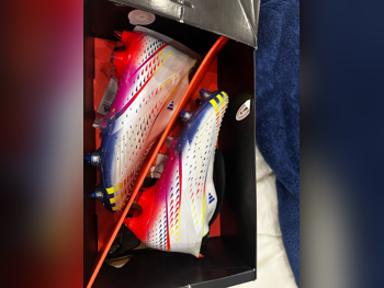 أحذية أديداس  أبيض مقاس 40  قطر  رجالي