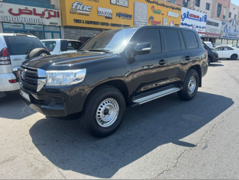 تويوتا  لاند كروزر  جي  2015  اوتوماتيك  430,000 كم  6 سلندر  دفع رباعي  اس يو في  أسود