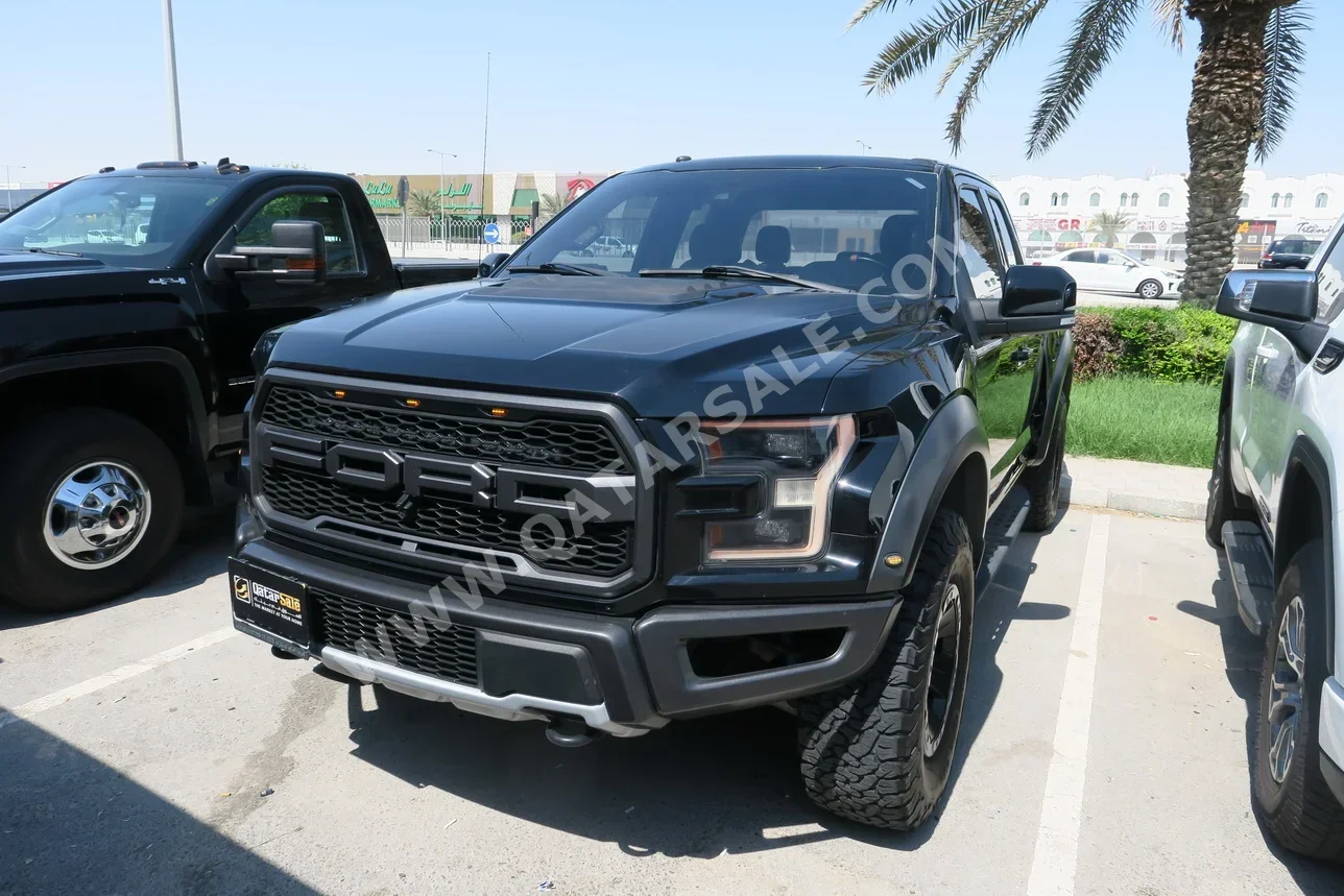 Ford  Raptor  2018  Automatic  78,000 Km  6 Cylinder  Four Wheel Drive (4WD)  Pick Up  Black