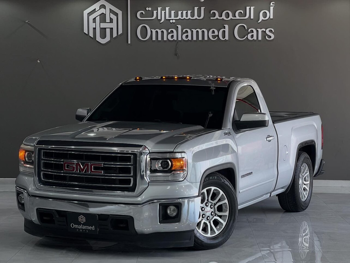 جي ام سي  سييرا  1500  2015  اوتوماتيك  157,000 كم  8 سلندر  دفع رباعي  بيكب  فضي