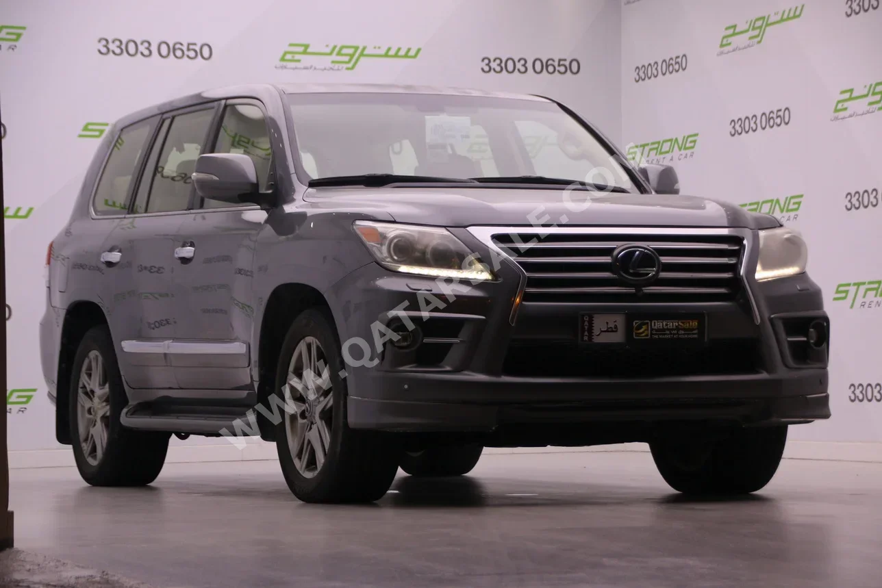 Lexus  LX  570  2012  Automatic  300,000 Km  8 Cylinder  Four Wheel Drive (4WD)  SUV  Gray