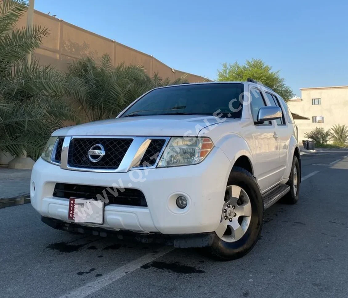 نيسان  باثفايندر  إس إي  2008  اوتوماتيك  400,000 كم  6 سلندر  اس يو في  أبيض