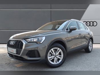 Audi  Q3  2.0 T  2022  Automatic  39,000 Km  4 Cylinder  All Wheel Drive (AWD)  SUV  Gray  With Warranty