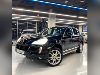 Porsche  Cayenne  2009  Automatic  70,000 Km  6 Cylinder  Four Wheel Drive (4WD)  SUV  Black