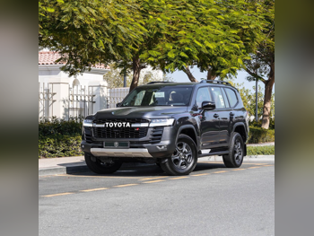 Toyota  Land Cruiser  GR Sport Twin Turbo  Leather  Automatic  0 Km  6 Cylinder  Four Wheel Drive (4WD)  SUV  Gray  With Warranty