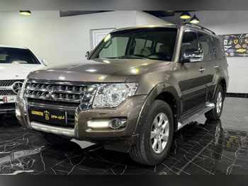 ميتسوبيشي  باجيرو  GLS  2016  اوتوماتيك  84,000 كم  6 سلندر  دفع رباعي  اس يو في  برونزي