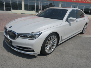 بي ام دبليو  الفئة - السابعة  740 Li  2016  اوتوماتيك  102,000 كم  6 سلندر  دفع خلفي  سيدان  أبيض
