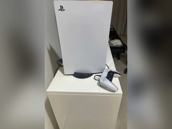 Video Games Consoles - Sony  - PlayStation 5 Disk  - 825 GB  -Included Controllers: 1